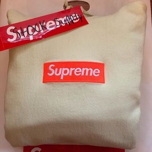 Supreme FW/17 Pale lime box logo hoodie